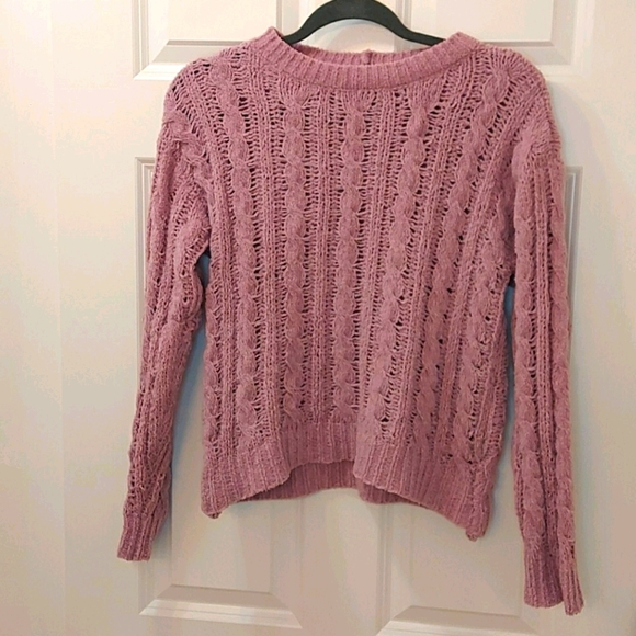 American Eagle Outfitters Sweaters - American Eagle plush sweater